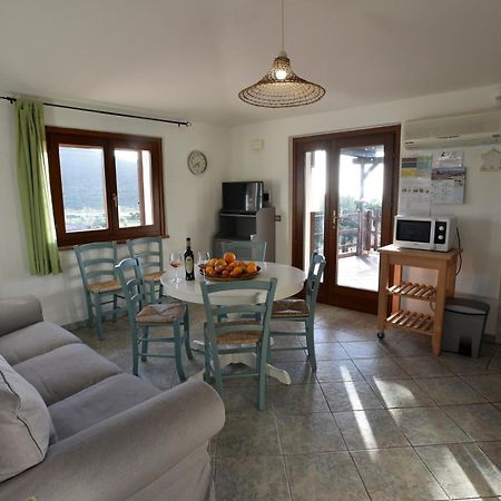 Casa Nel Vigneto Con Vista Mare Daire Magomadas Dış mekan fotoğraf